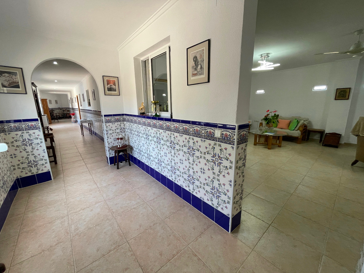 Se vende Villa - Chalet de 4 dormitorios en Costa Blanca, Alicante, España