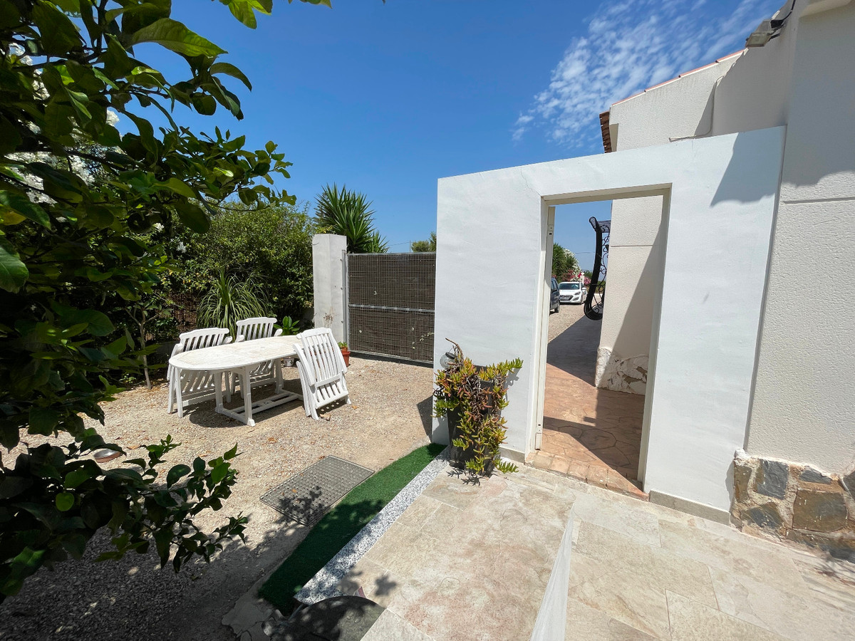 Se vende Villa - Chalet de 4 dormitorios en Costa Blanca, Alicante, España