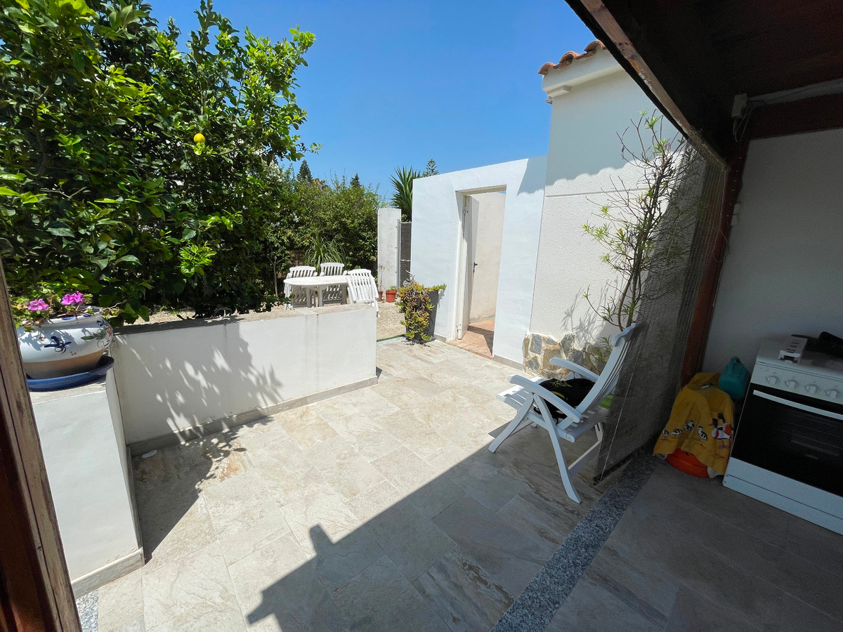 Se vende Villa - Chalet de 4 dormitorios en Costa Blanca, Alicante, España