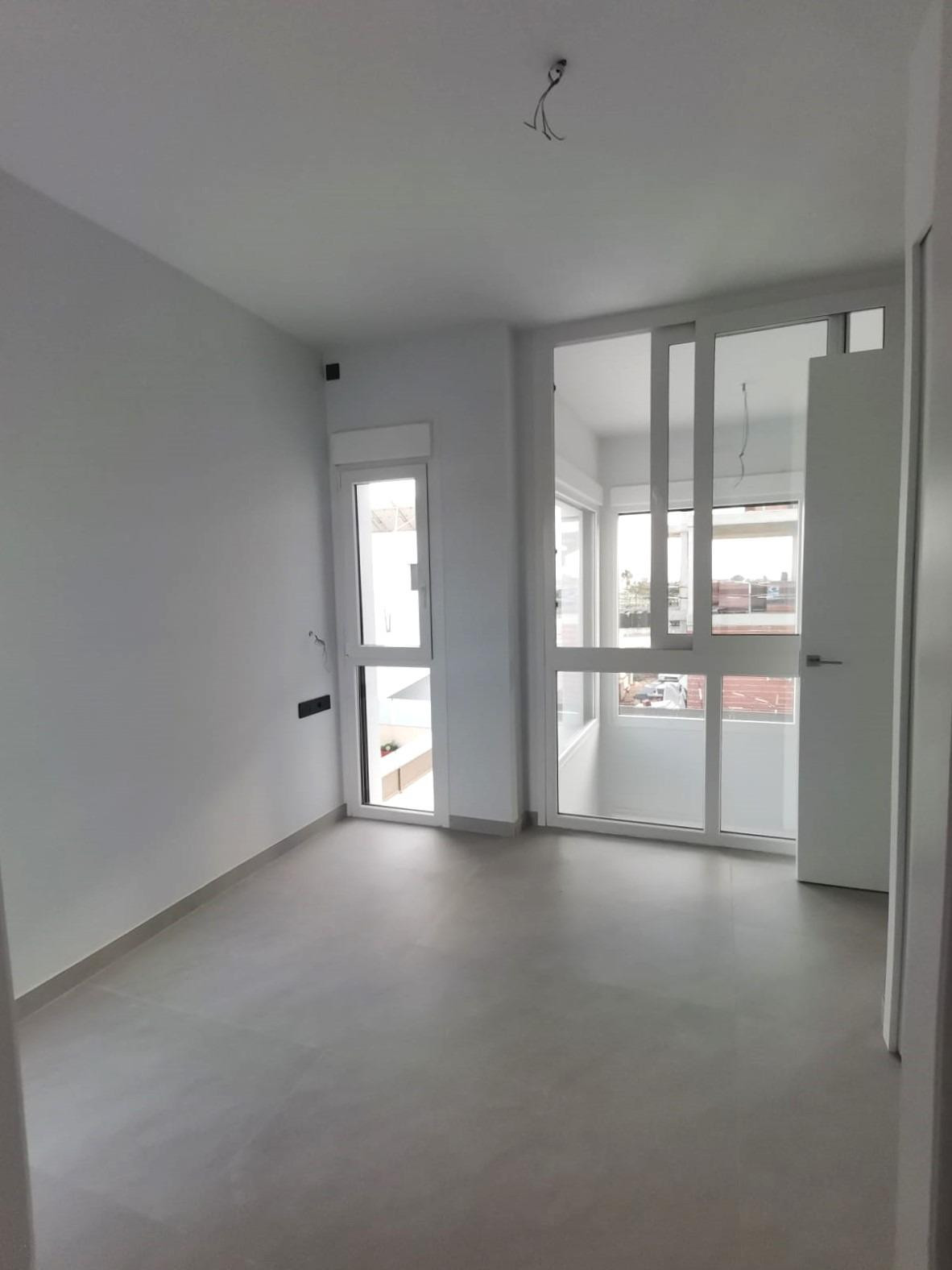 Se vende Villa - Chalet de 3 dormitorios en Costa Blanca, Alicante, España