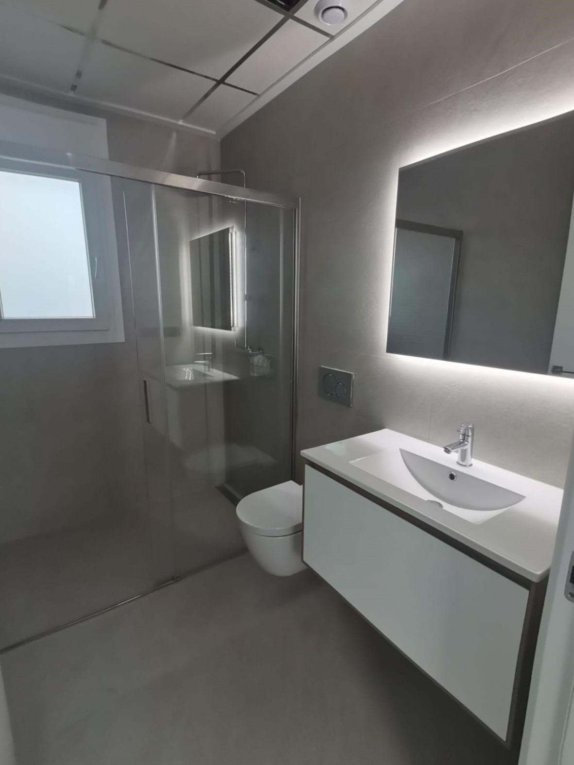 Se vende Villa - Chalet de 3 dormitorios en Costa Blanca, Alicante, España