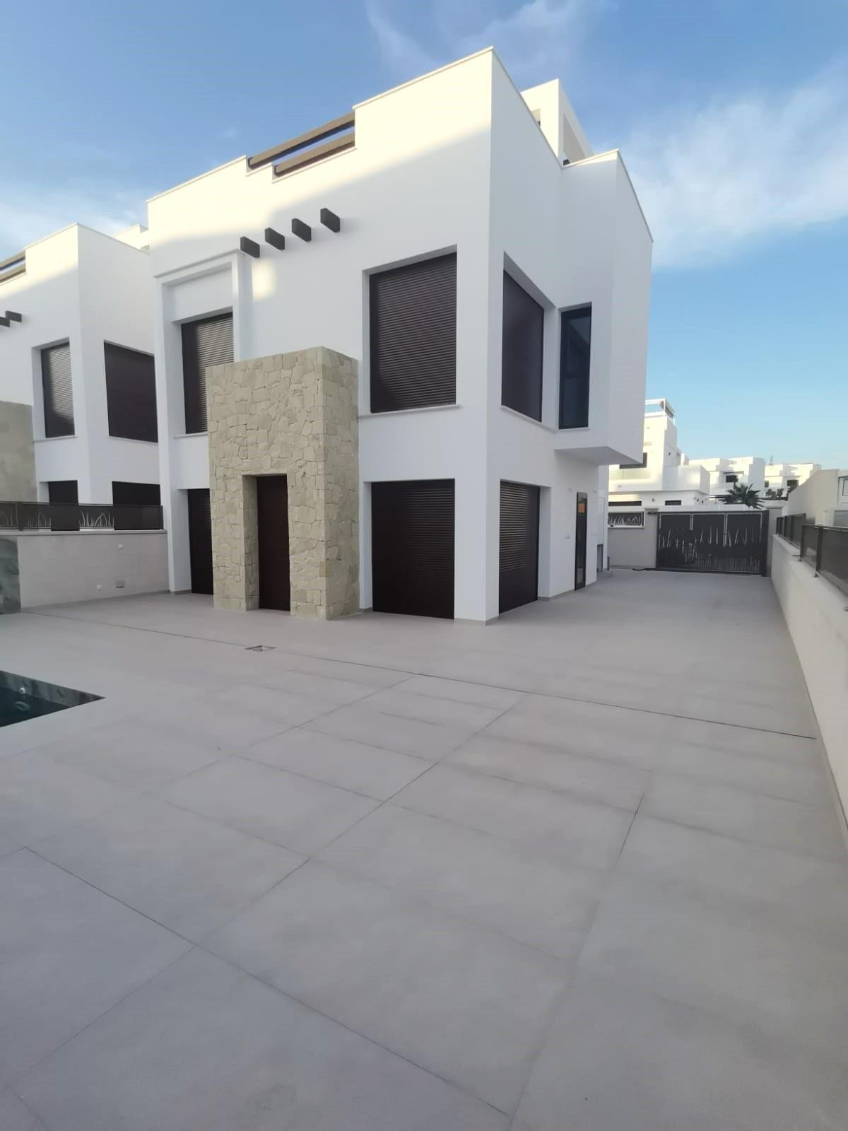 Se vende Villa - Chalet de 3 dormitorios en Costa Blanca, Alicante, España