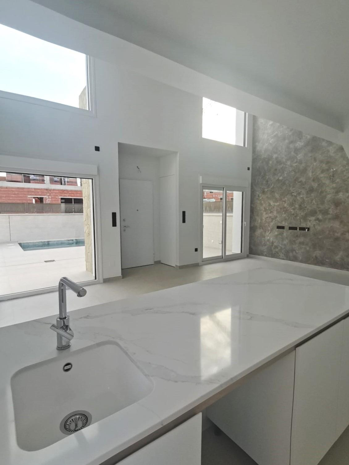 Se vende Villa - Chalet de 3 dormitorios en Costa Blanca, Alicante, España
