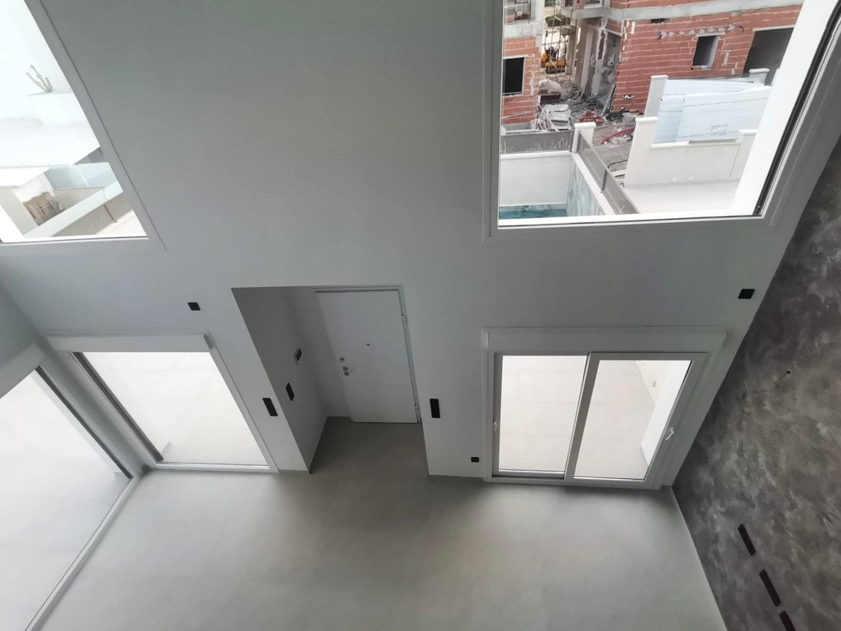 Se vende Villa - Chalet de 3 dormitorios en Costa Blanca, Alicante, España