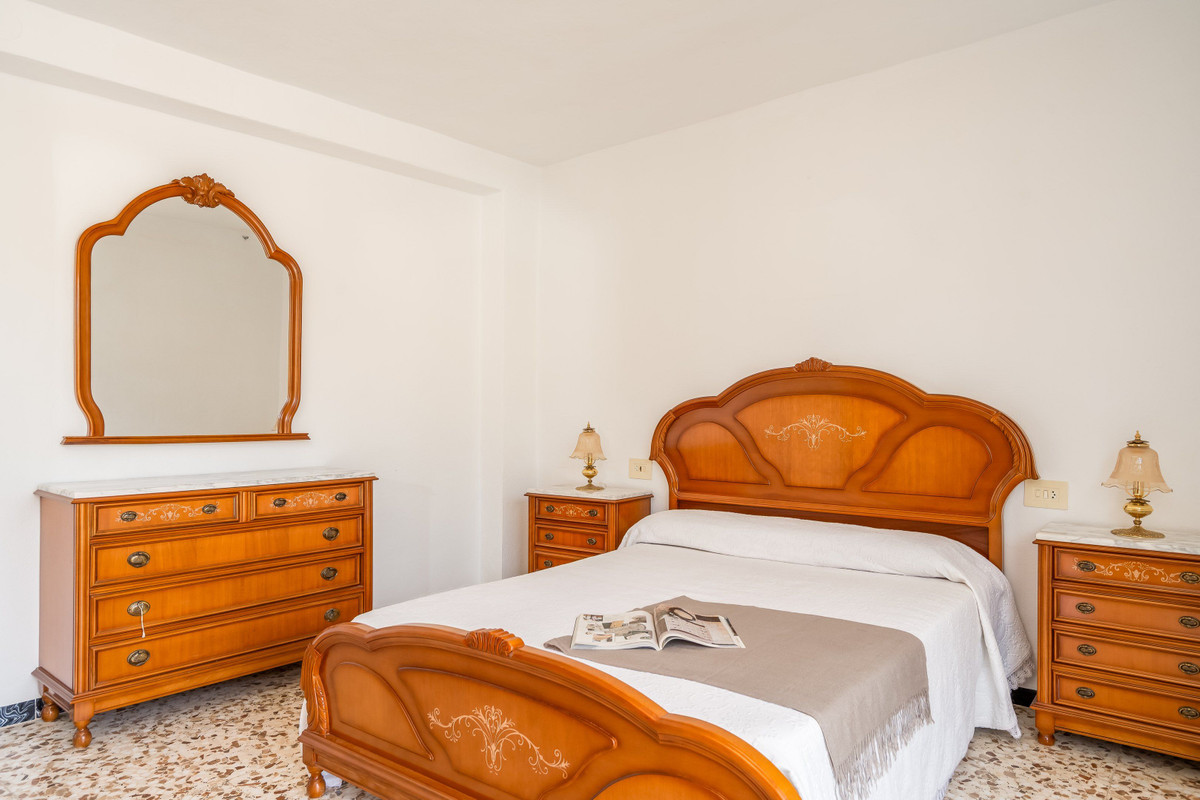 Se vende Adosada de 5 dormitorios en Costa Del Sol, Málaga, España