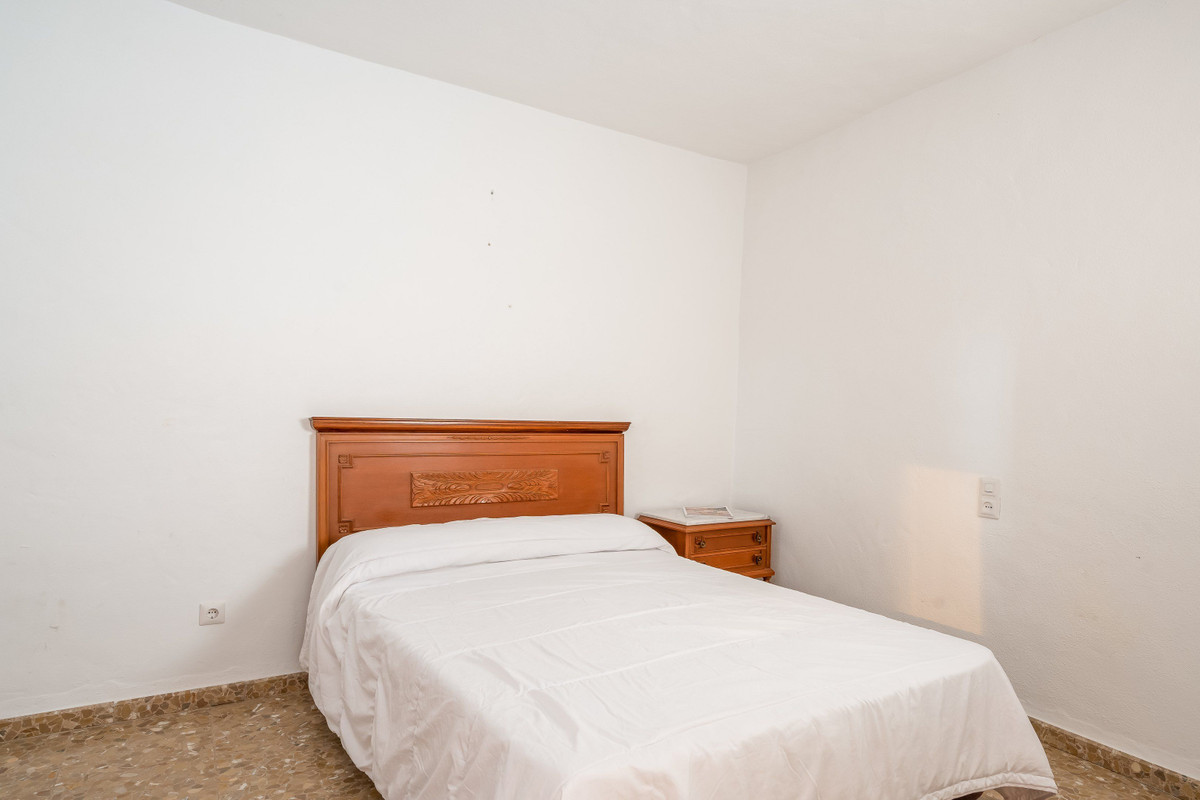 Se vende Adosada de 5 dormitorios en Costa Del Sol, Málaga, España