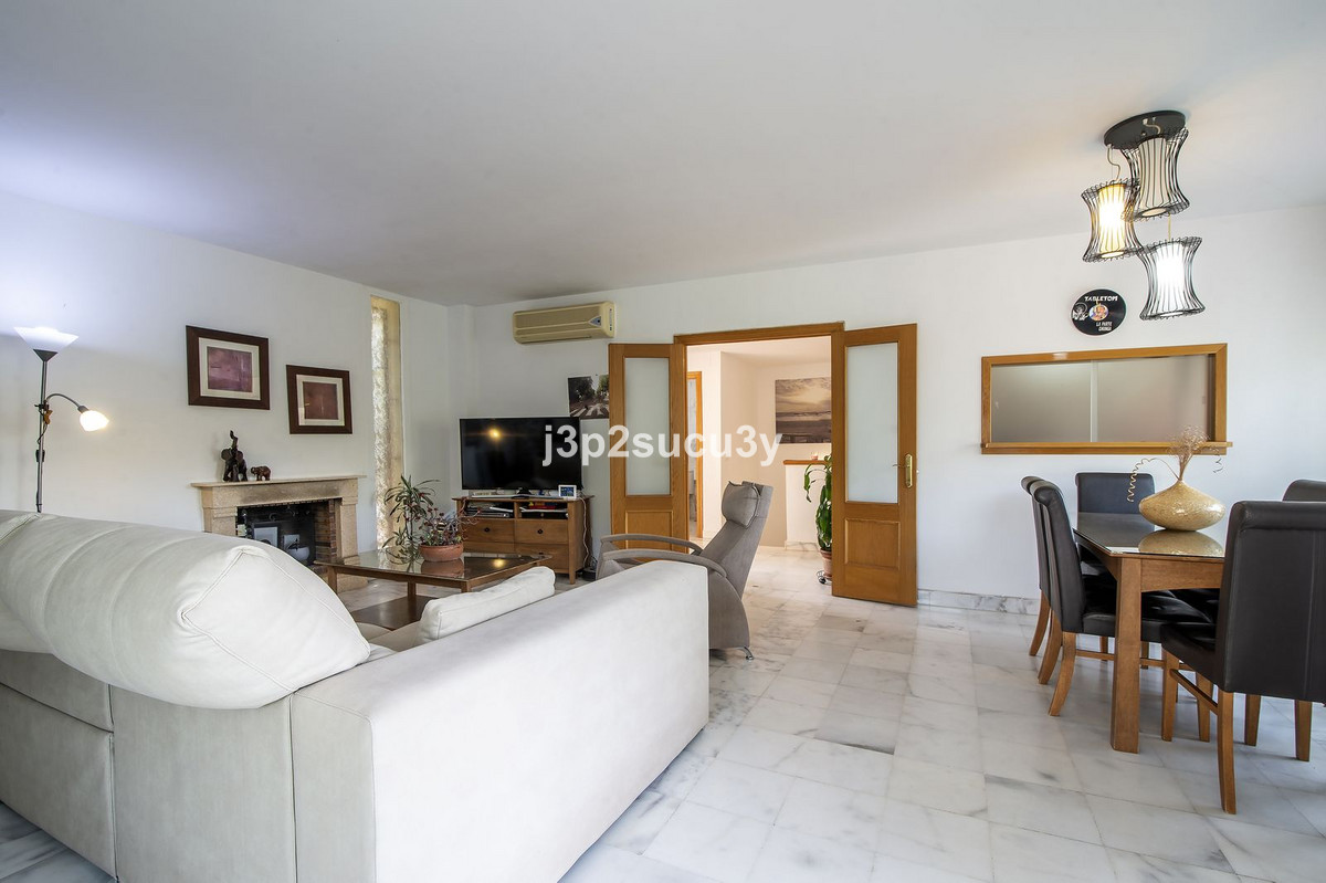 Se vende Pareada de 3 dormitorios en Costa Del Sol, Málaga, España