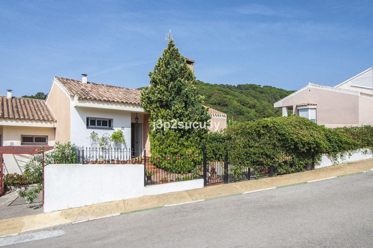 Se vende Pareada de 3 dormitorios en Costa Del Sol, Málaga, España