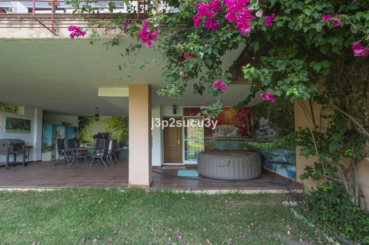 Se vende Pareada de 3 dormitorios en Costa Del Sol, Málaga, España