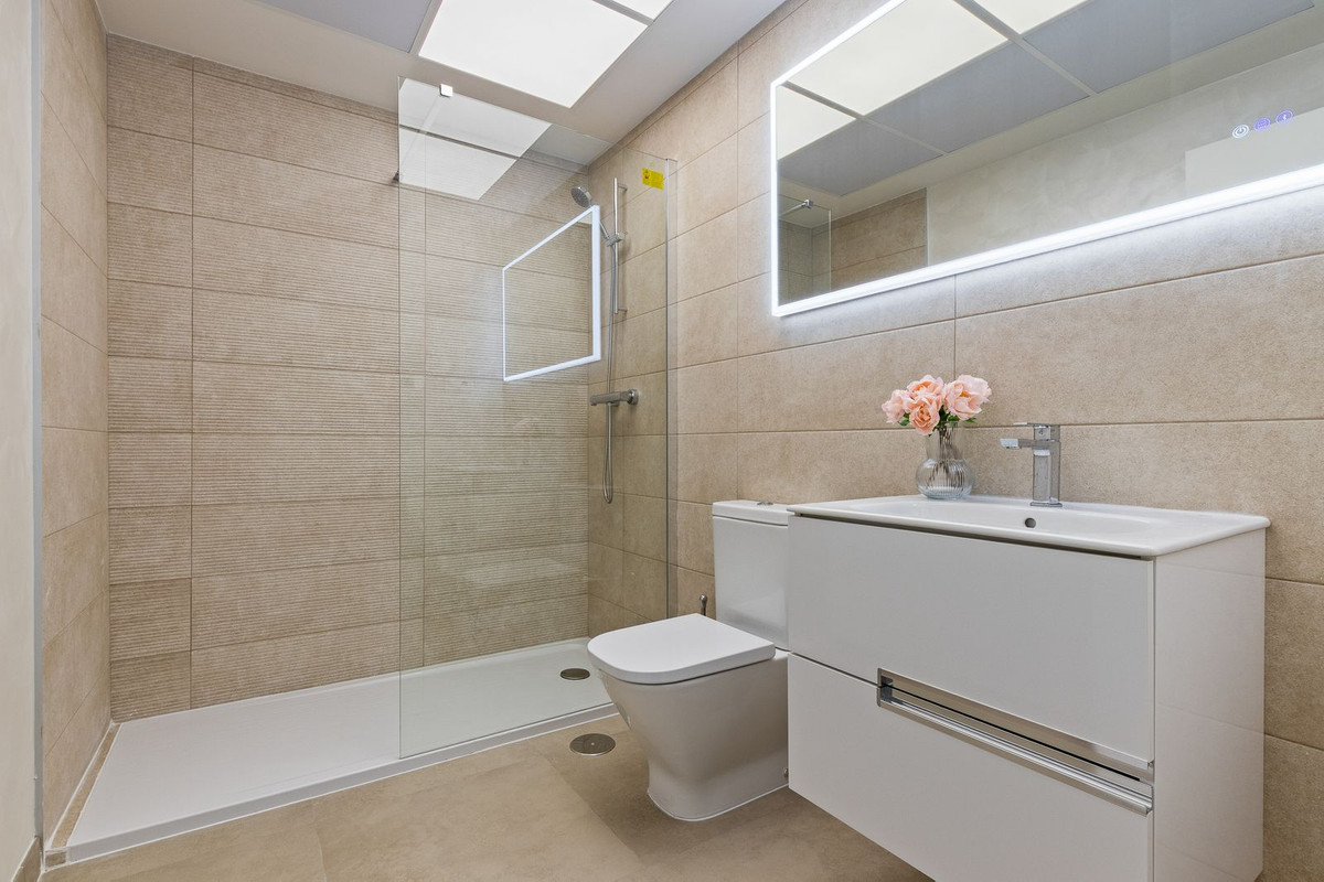 1 Bed Apartment for sale in Torremolinos Costa Del Sol, Málaga, Spain