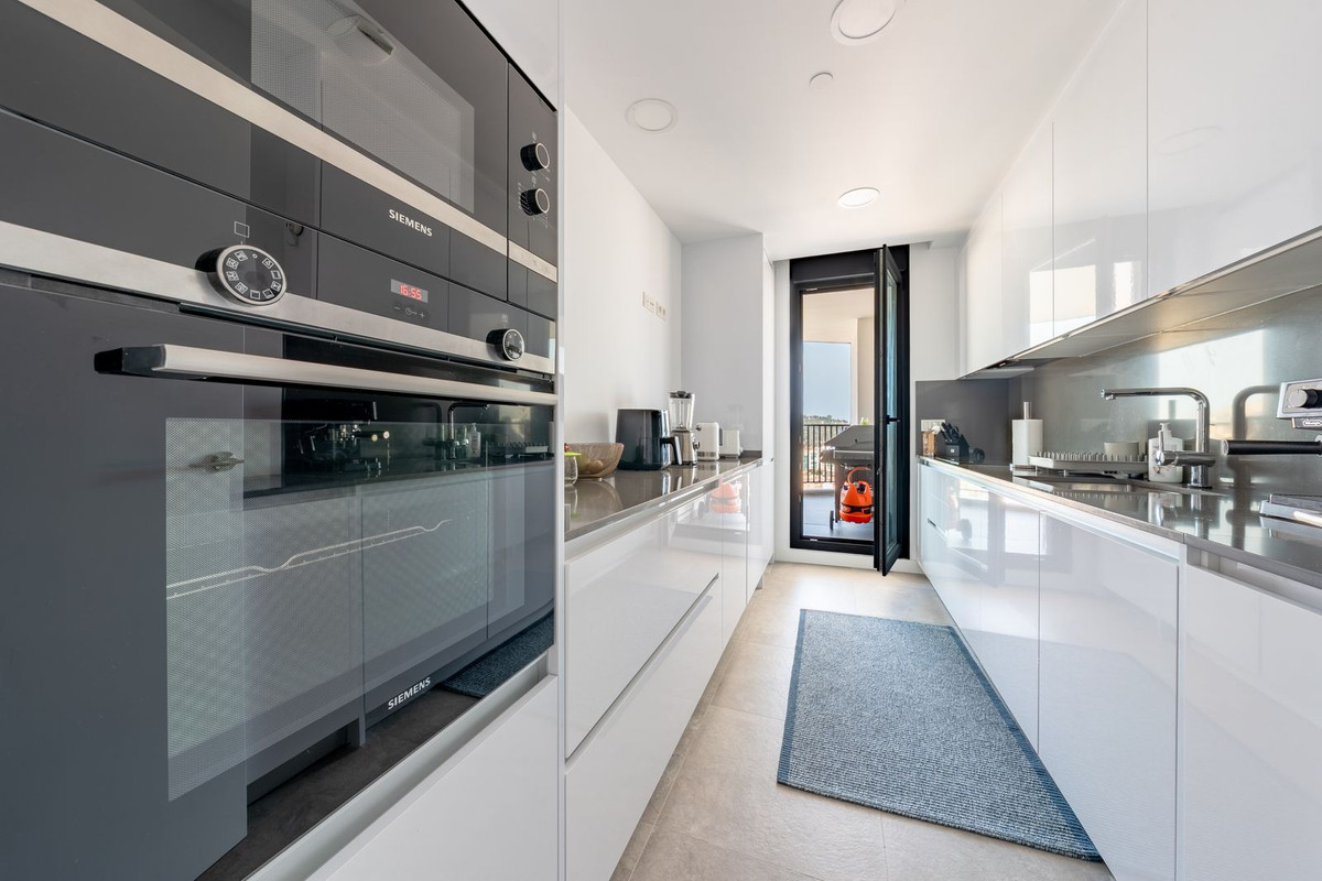 3 Bed Apartment for sale in Málaga Costa Del Sol, Málaga, Spain