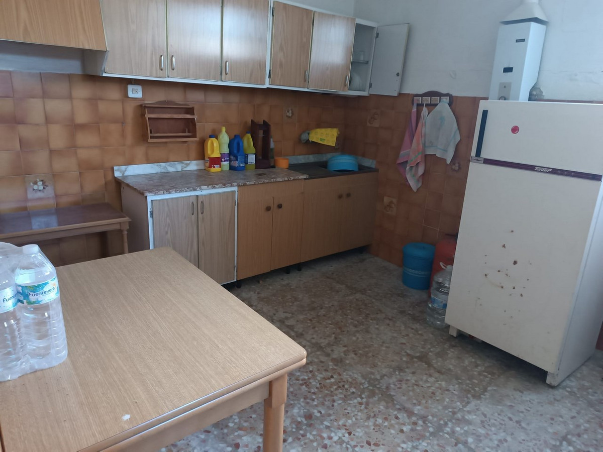 10 Bed Townhouse for sale in Yecla Costa Calida, Murcia, Spain