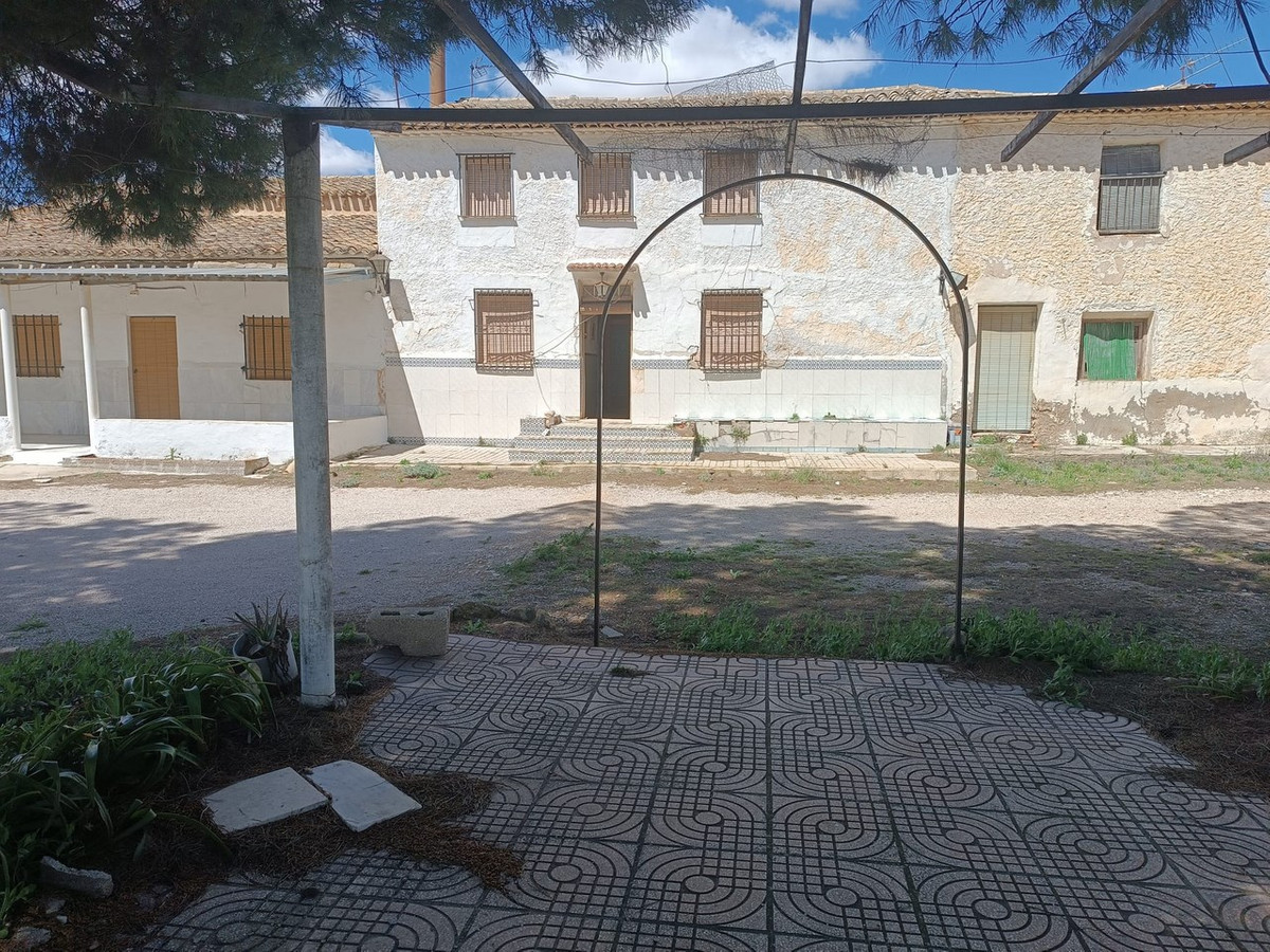 10 Bed Townhouse for sale in Yecla Costa Calida, Murcia, Spain