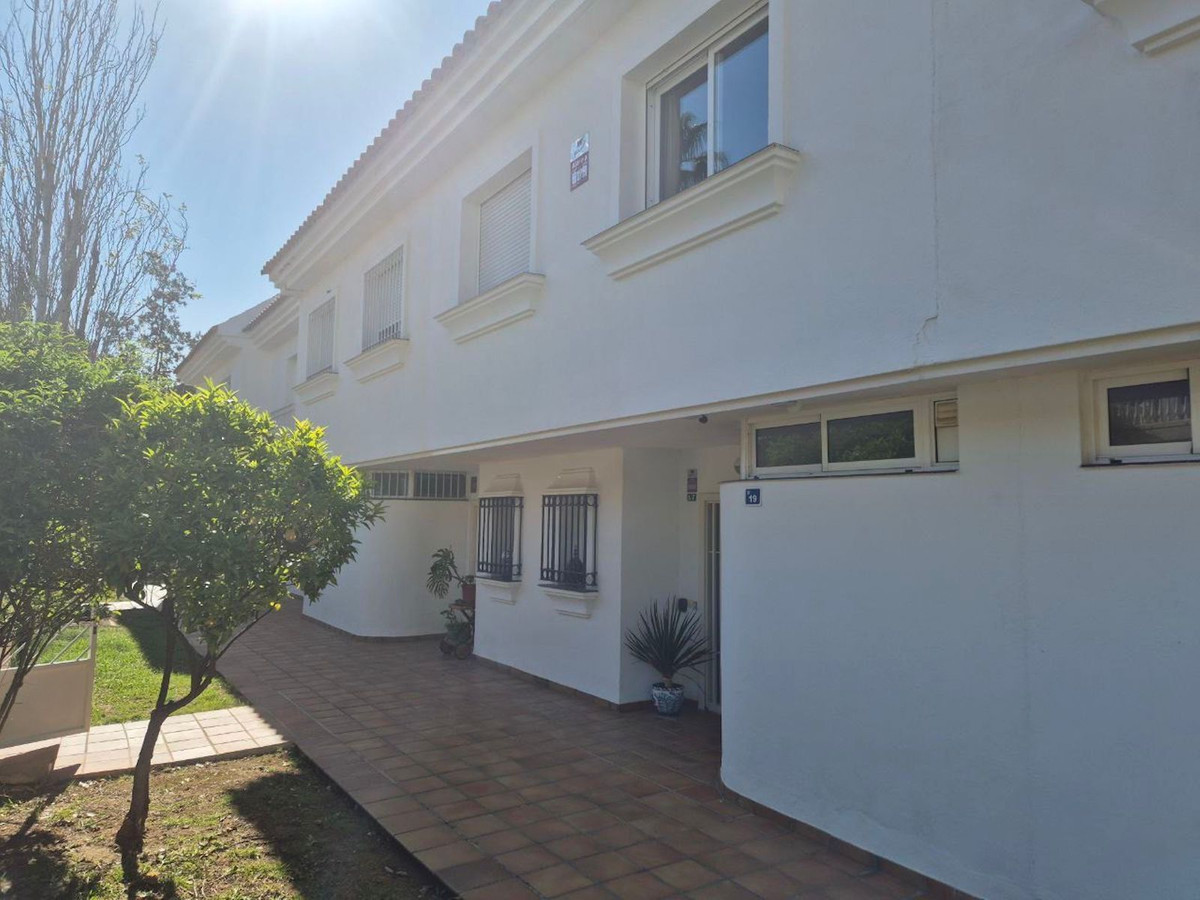 Se vende Adosada de 3 dormitorios en Costa Del Sol East, Málaga, España