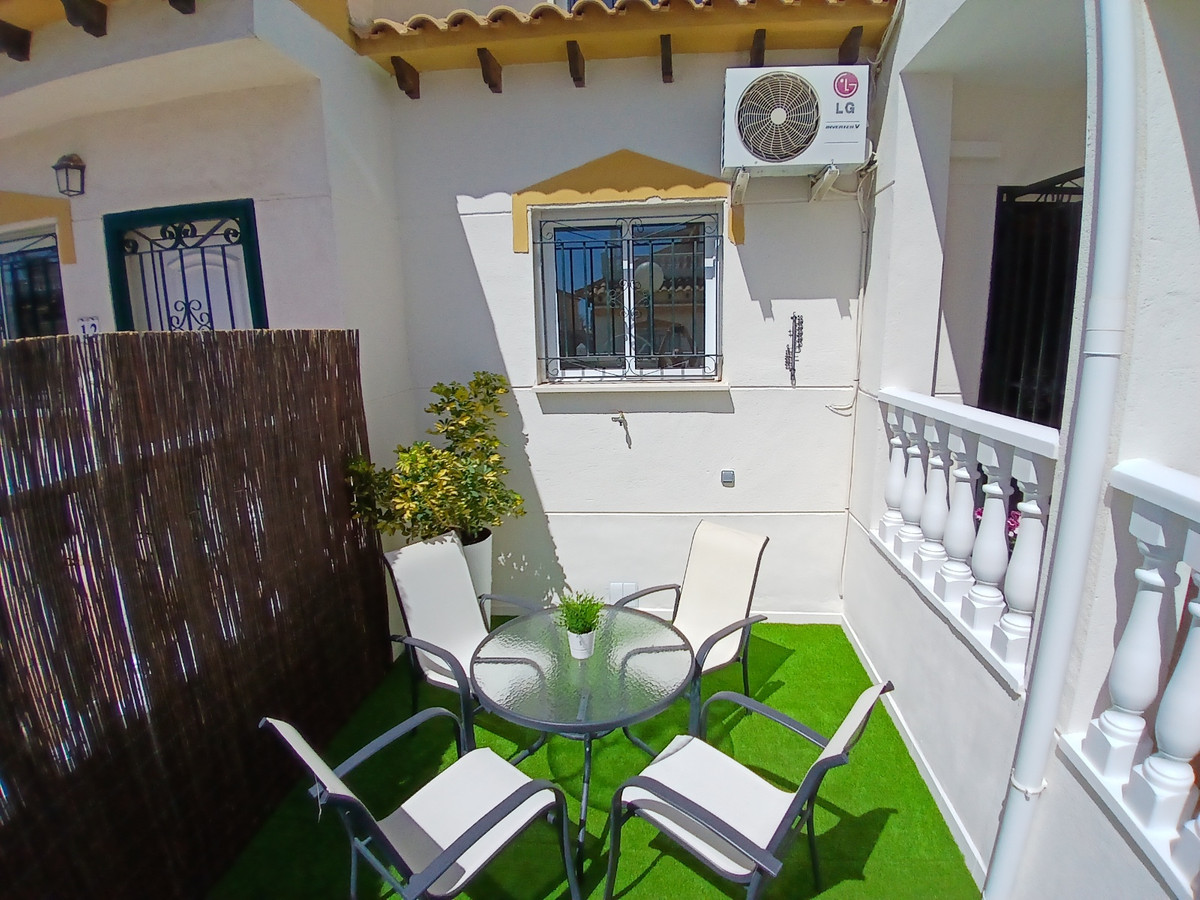 Se vende Adosada de 3 dormitorios en Costa Blanca, Alicante, España