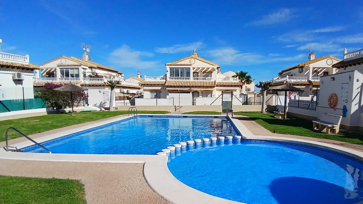Se vende Adosada de 3 dormitorios en Costa Blanca, Alicante, España