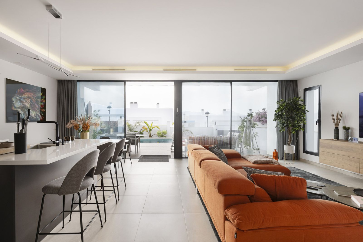 4 Bed Townhouse for sale in Coín Costa Del Sol, Málaga, Spain