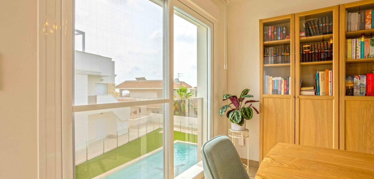 Se vende Ático de 2 dormitorios en Costa Blanca, Alicante, España