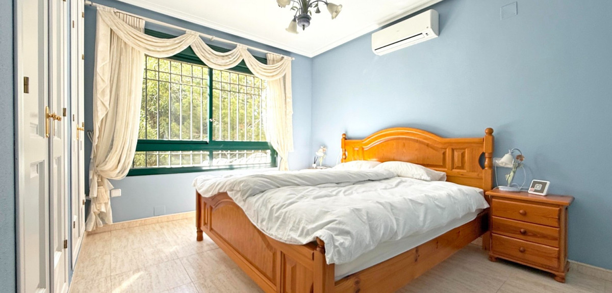 2 Bed Apartment for sale in Lomas De Campoamor Costa Blanca, Alicante, Spain
