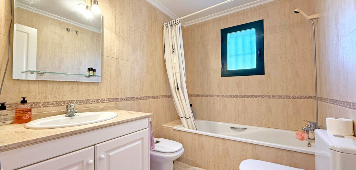 2 Bed Apartment for sale in Lomas De Campoamor Costa Blanca, Alicante, Spain