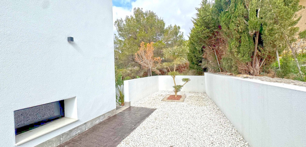 4 Bed Townhouse for sale in Torrevieja Costa Blanca, Alicante, Spain