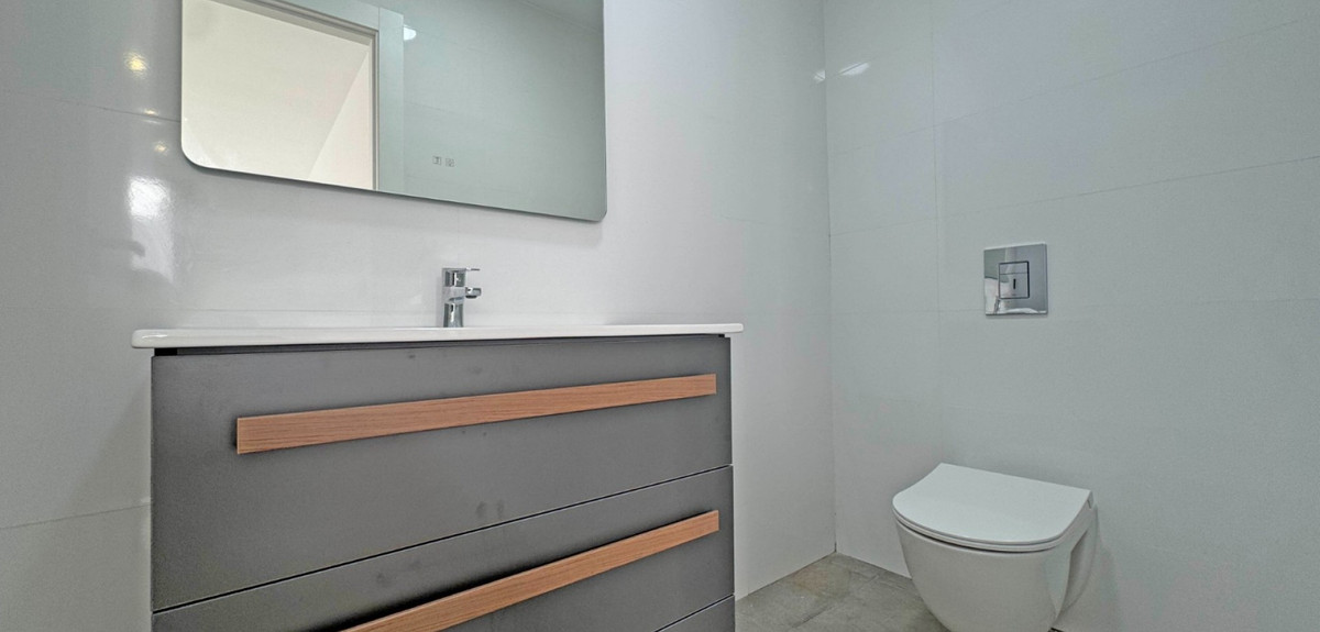4 Bed Townhouse for sale in Torrevieja Costa Blanca, Alicante, Spain