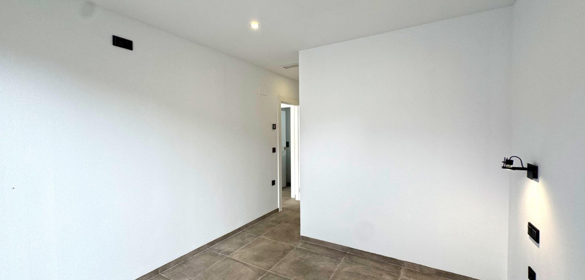 4 Bed Townhouse for sale in Torrevieja Costa Blanca, Alicante, Spain