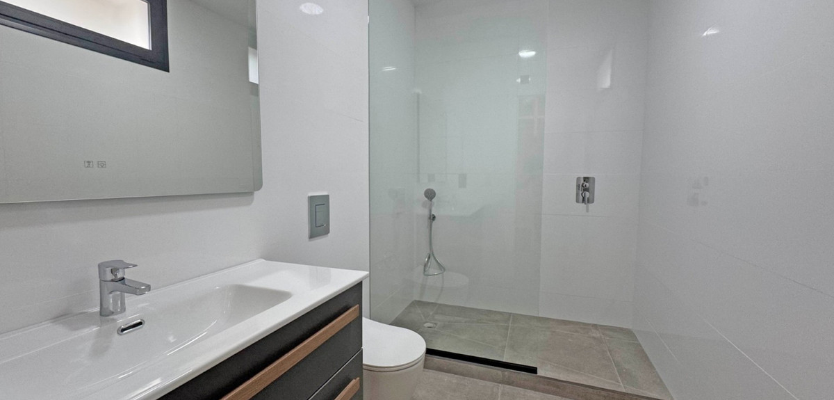 4 Bed Townhouse for sale in Torrevieja Costa Blanca, Alicante, Spain