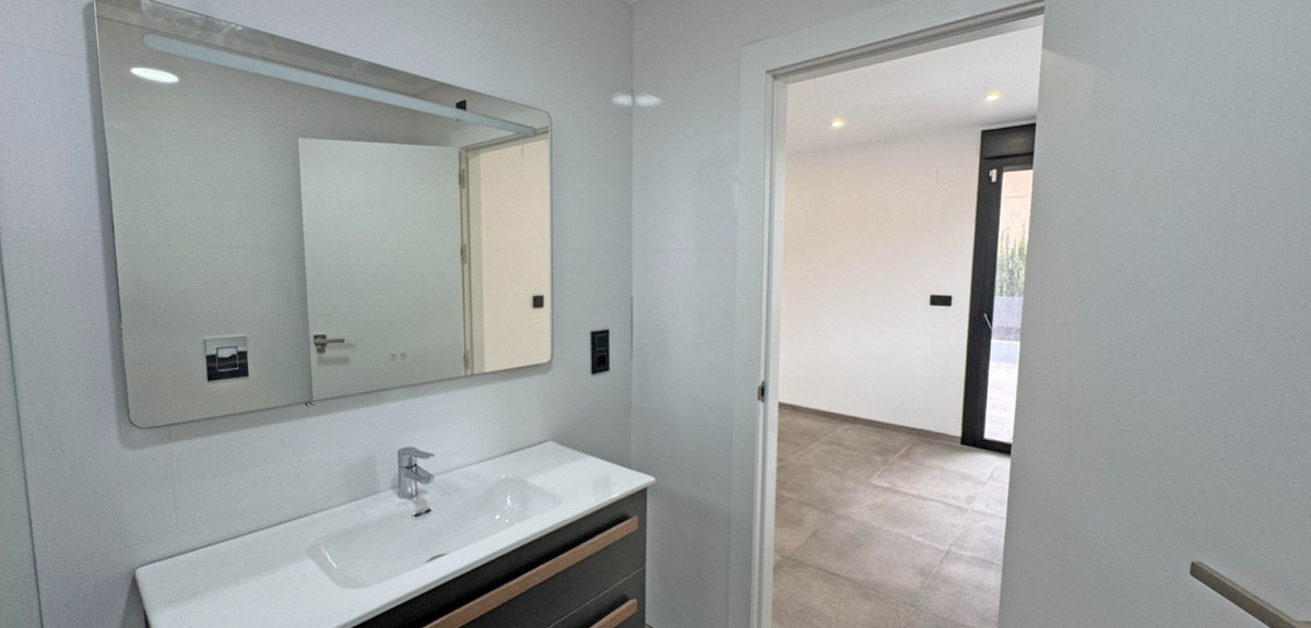 4 Bed Townhouse for sale in Torrevieja Costa Blanca, Alicante, Spain