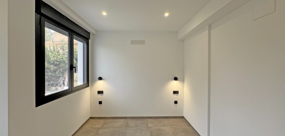 4 Bed Townhouse for sale in Torrevieja Costa Blanca, Alicante, Spain