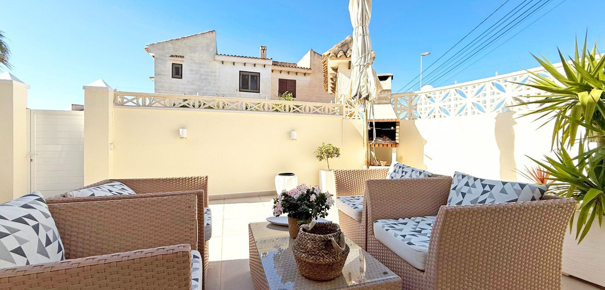 2 Bed Townhouse for sale in Torrevieja Costa Blanca, Alicante, Spain