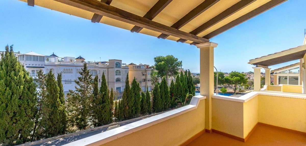 Se vende Villa - Chalet de 3 dormitorios en Costa Blanca, Alicante, España