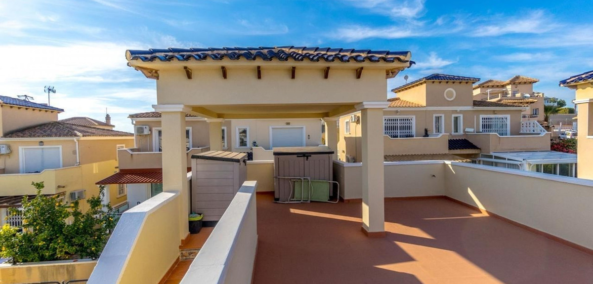 Se vende Villa - Chalet de 3 dormitorios en Costa Blanca, Alicante, España