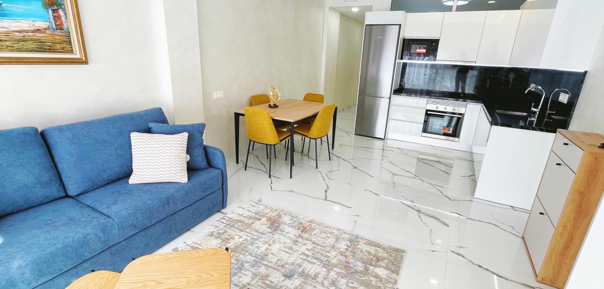 Se vende Apartamento Planta Media de 2 dormitorios en Costa Blanca, Alicante, España