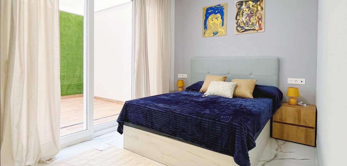 Se vende Apartamento Planta Media de 2 dormitorios en Costa Blanca, Alicante, España