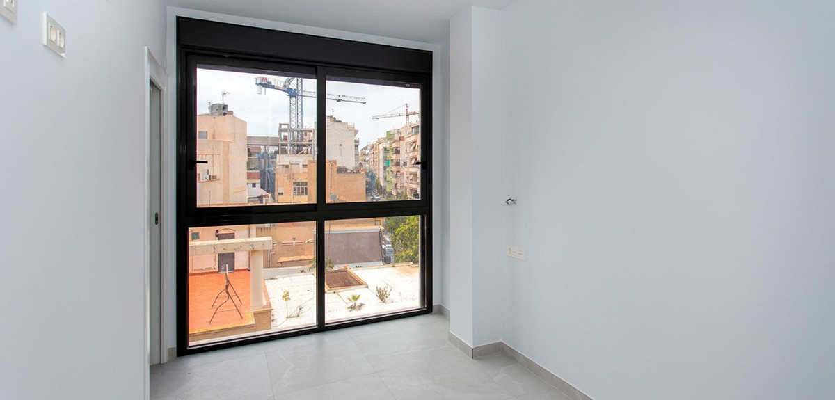 Se vende Apartamento Planta Media de 2 dormitorios en Costa Blanca, Alicante, España