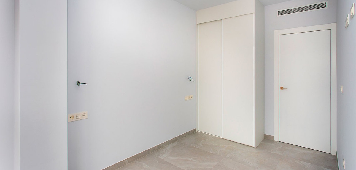 Se vende Apartamento Planta Media de 2 dormitorios en Costa Blanca, Alicante, España