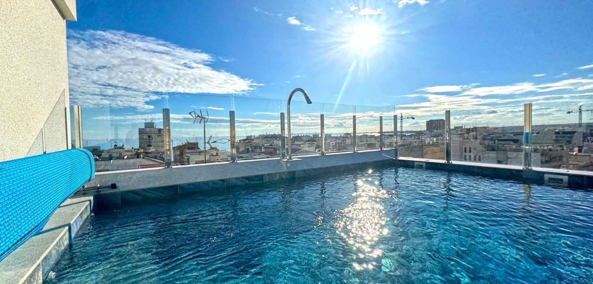 Se vende Apartamento Planta Media de 2 dormitorios en Costa Blanca, Alicante, España