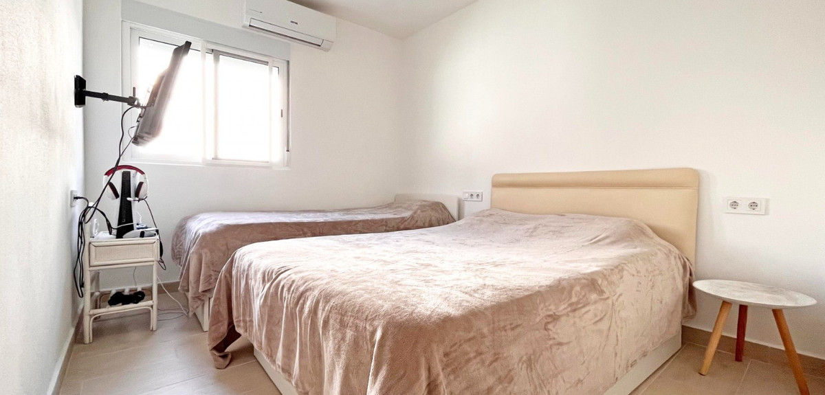 2 Bed Townhouse for sale in Playa Flamenca Costa Blanca, Alicante, Spain