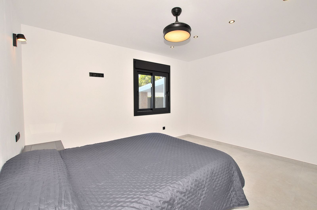 5 Bed Townhouse for sale in El Coto Costa Del Sol, Málaga, Spain