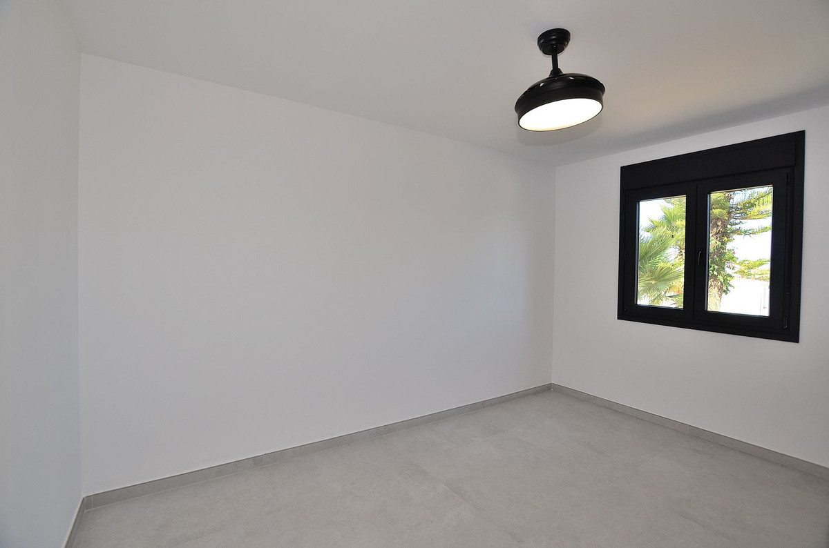 5 Bed Townhouse for sale in El Coto Costa Del Sol, Málaga, Spain