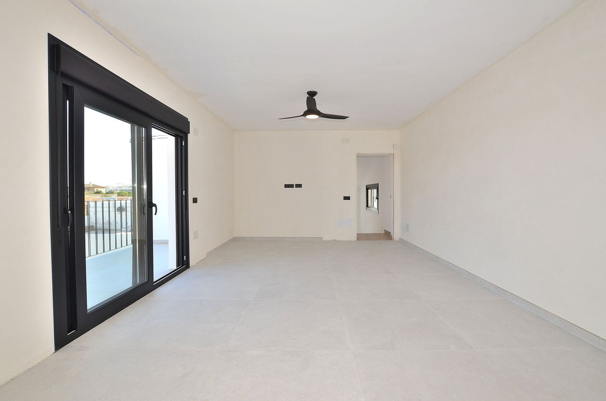 5 Bed Townhouse for sale in El Coto Costa Del Sol, Málaga, Spain