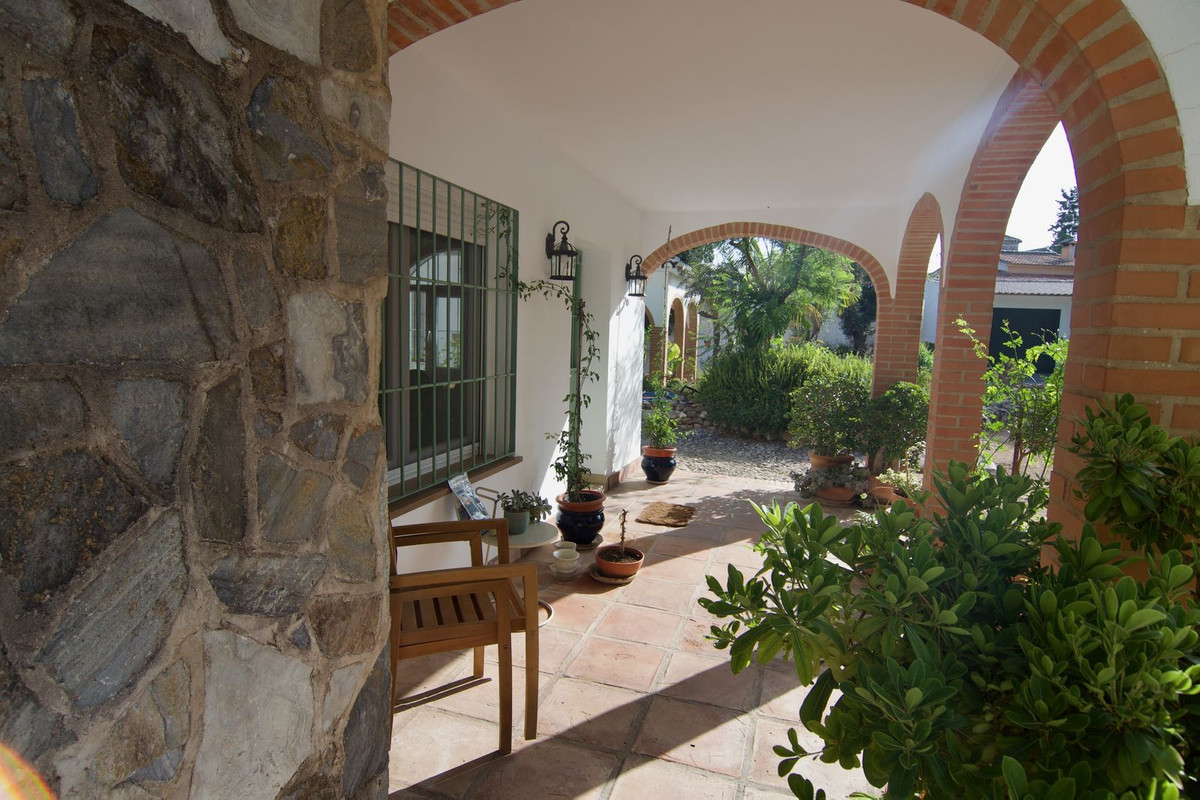 5 Bed Townhouse for sale in Alhaurín El Grande Costa Del Sol, Málaga, Spain