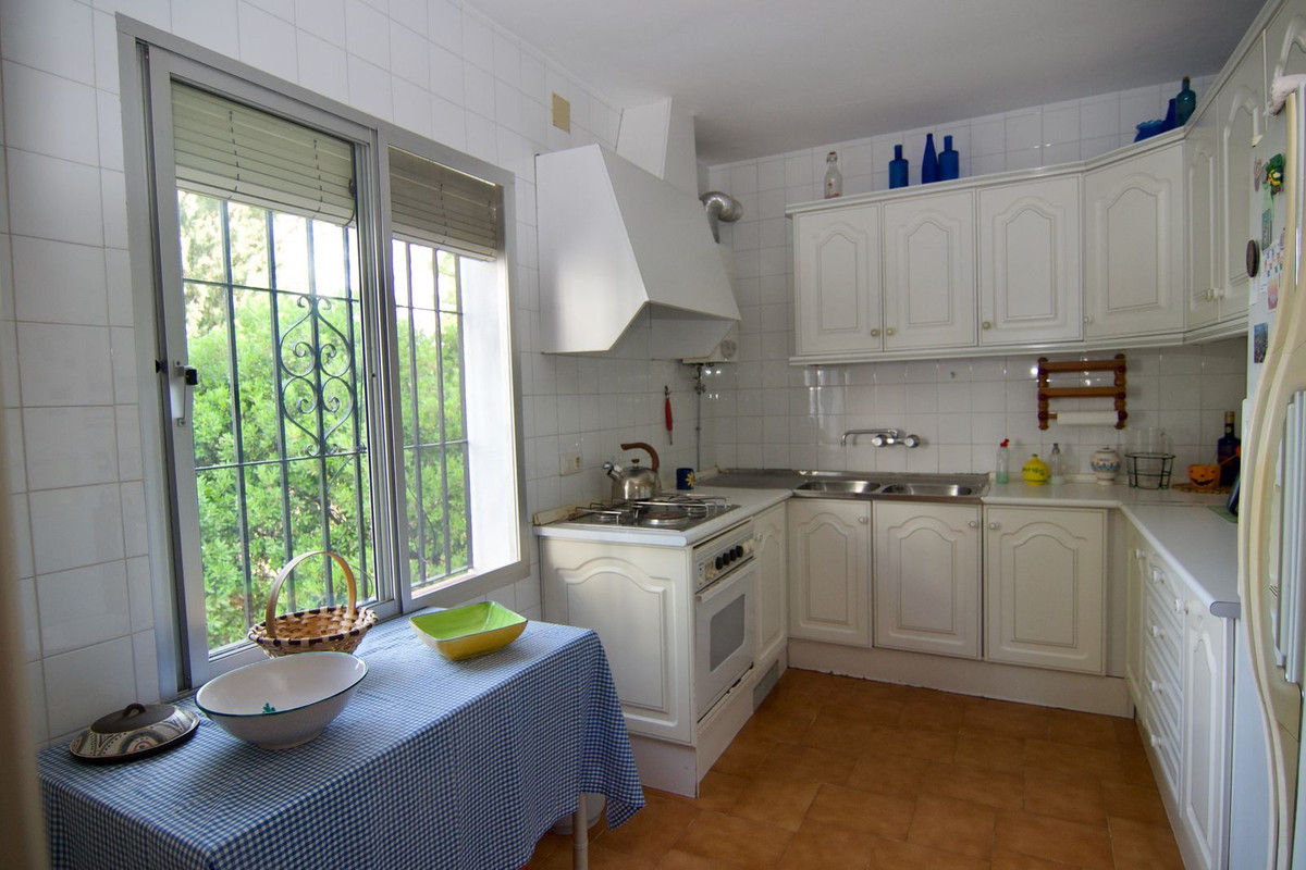 5 Bed Townhouse for sale in Alhaurín El Grande Costa Del Sol, Málaga, Spain