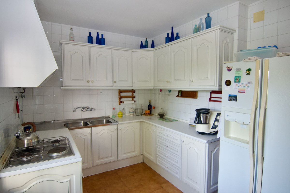 5 Bed Townhouse for sale in Alhaurín El Grande Costa Del Sol, Málaga, Spain