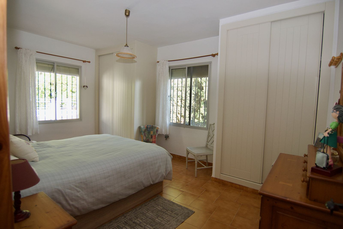 5 Bed Townhouse for sale in Alhaurín El Grande Costa Del Sol, Málaga, Spain