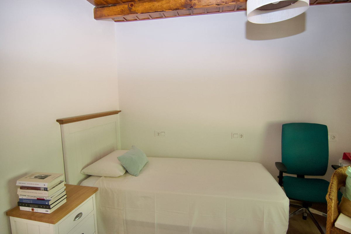 5 Bed Townhouse for sale in Alhaurín El Grande Costa Del Sol, Málaga, Spain