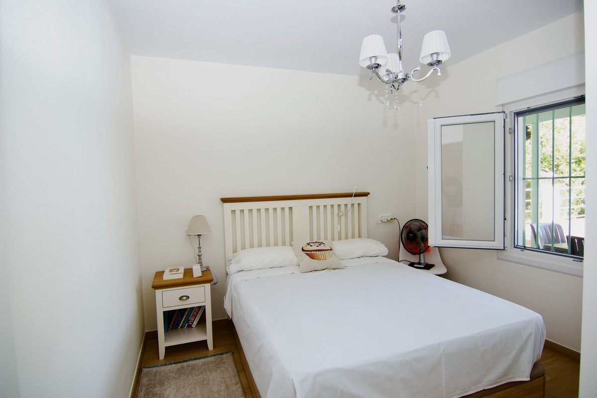 5 Bed Townhouse for sale in Alhaurín El Grande Costa Del Sol, Málaga, Spain