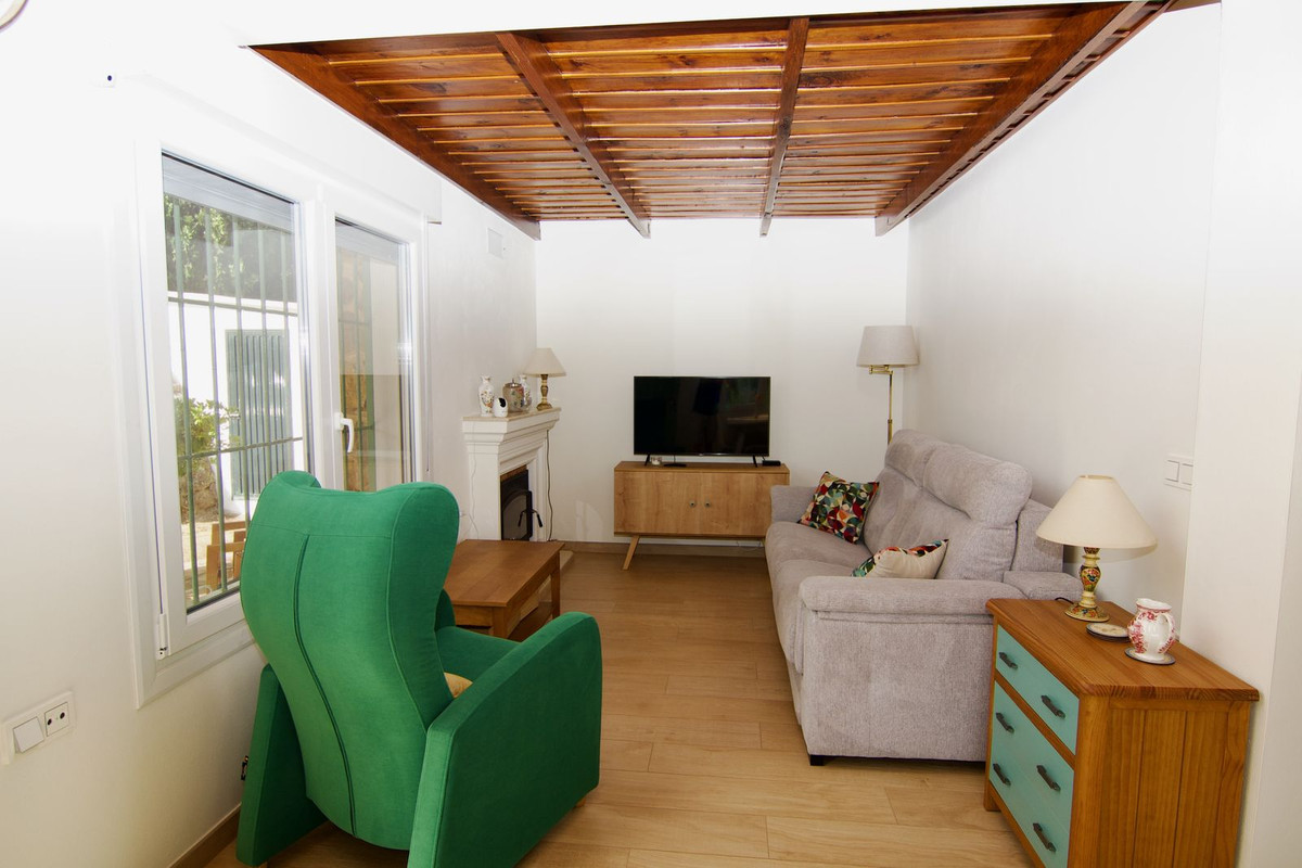 5 Bed Townhouse for sale in Alhaurín El Grande Costa Del Sol, Málaga, Spain