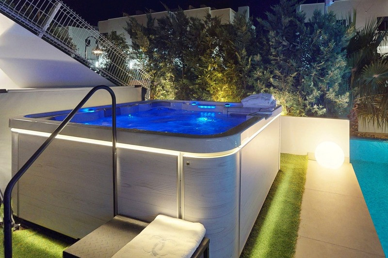 5 Bed Townhouse for sale in La Cala De Mijas Costa Del Sol, Málaga, Spain